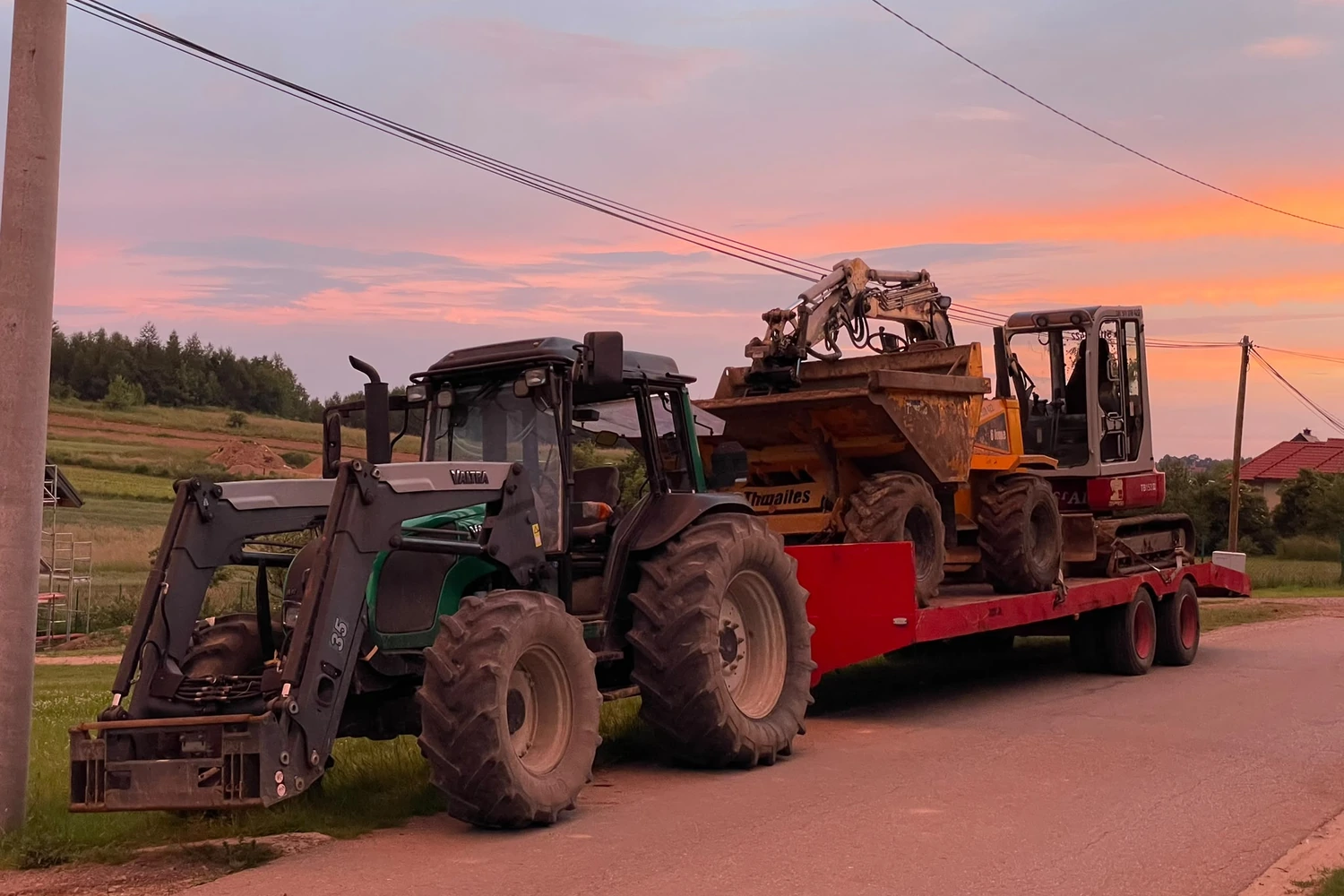 Transport koparek i sprzętu budowlanego